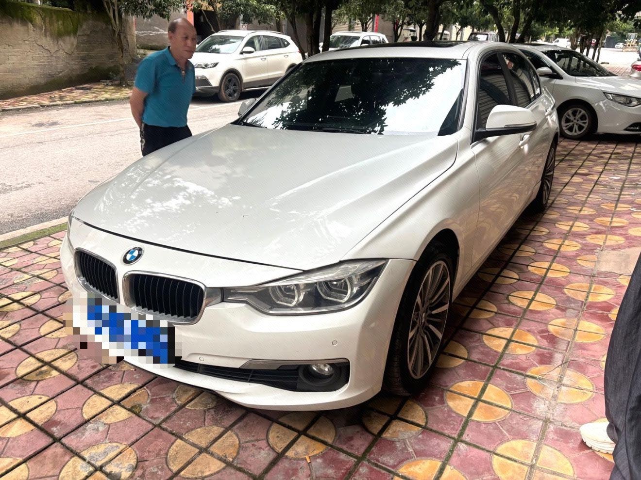 BMW 3 Series 2019 car image 