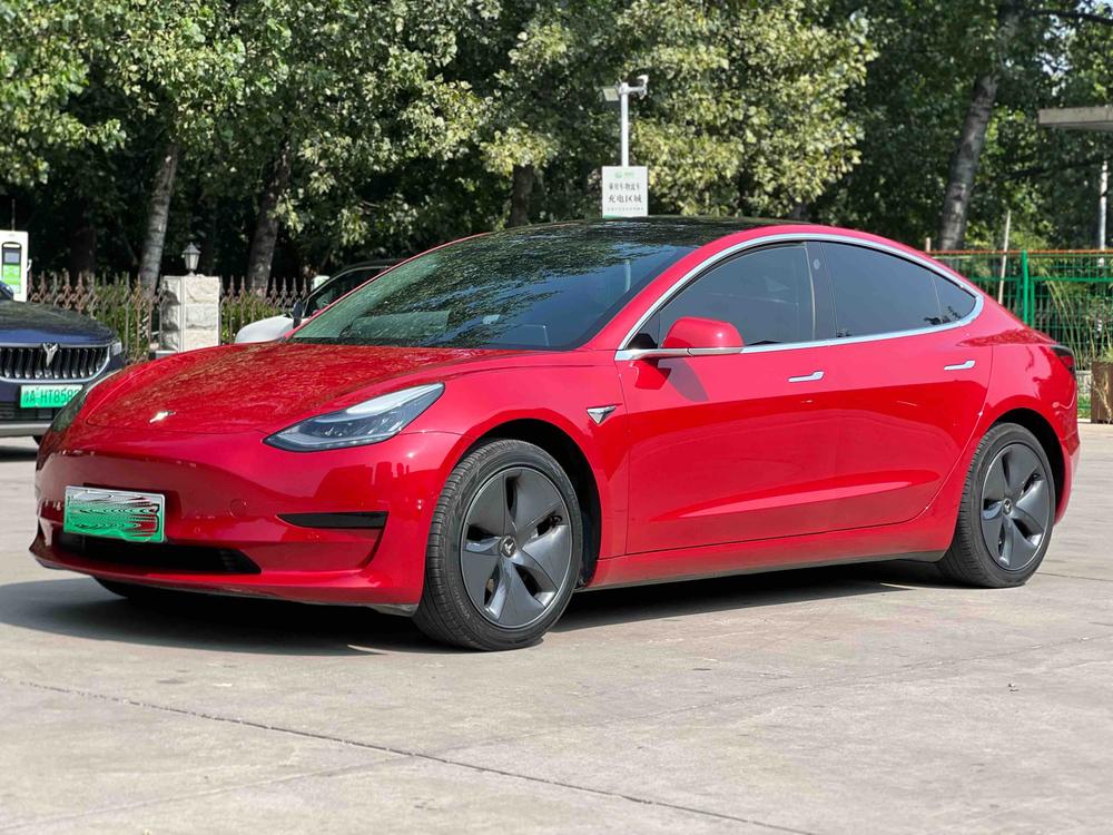 Tesla Model 3 2020 Tesla Model 3 2020 immagine di auto