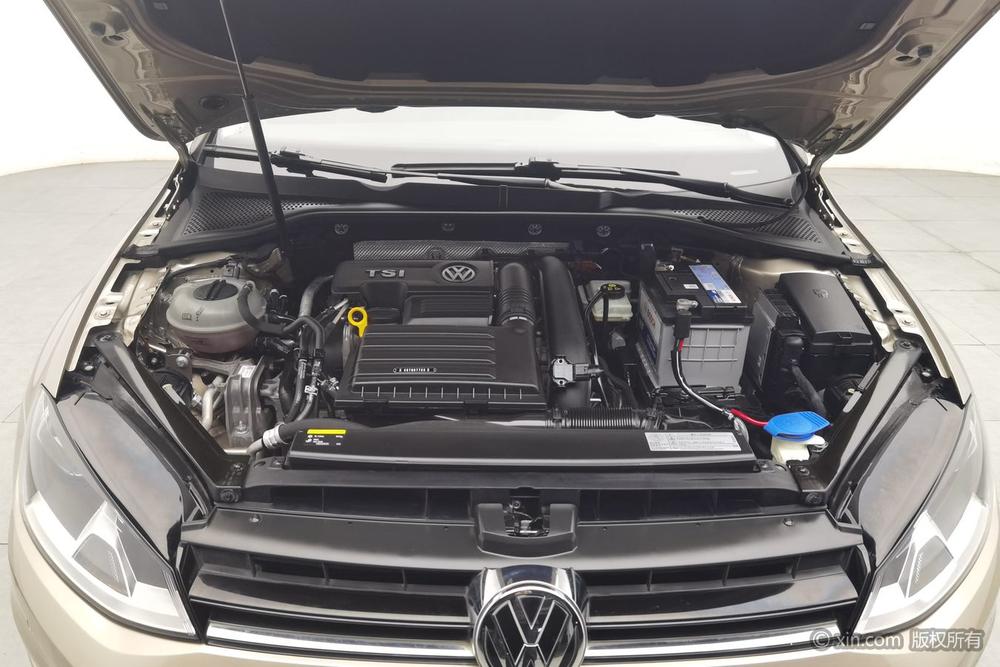 Volkswagen Golf 2017 car image #5