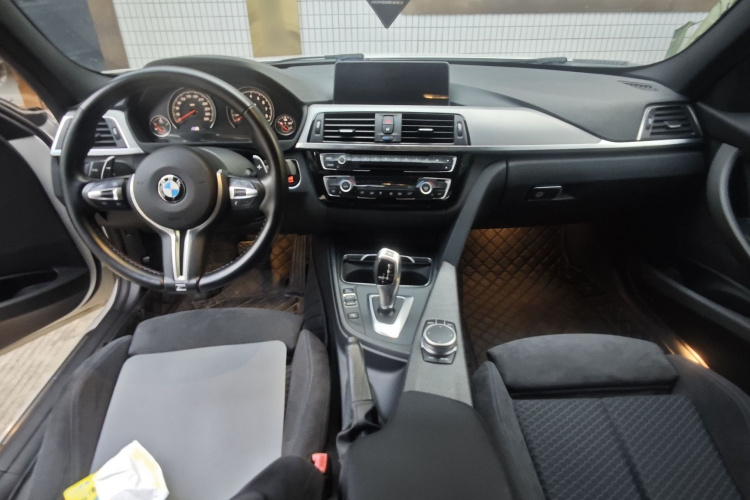BMW 3 Series 2017 #9 BMW 3 Series 2017 car image #9