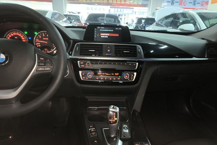 BMW 3 Series GT 2019 #13 BMW 3 Series GT 2019 car image #13
