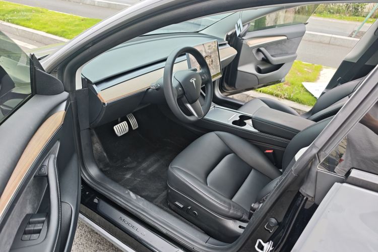 Tesla Model 3 2021 #16 Tesla Model 3 2021 car image #16