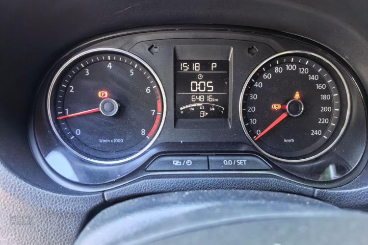 Volkswagen Polo 2015 #14 Volkswagen Polo 2015 car image #14