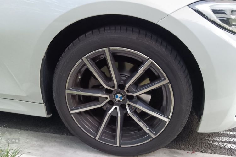 BMW 3 Series 2021 #9 BMW 3 Series 2021 car image #9