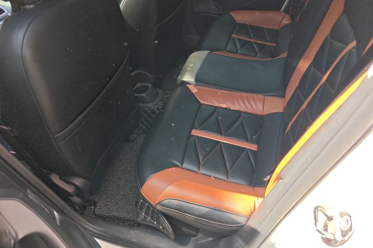 Volkswagen Polo 2017 car image #17