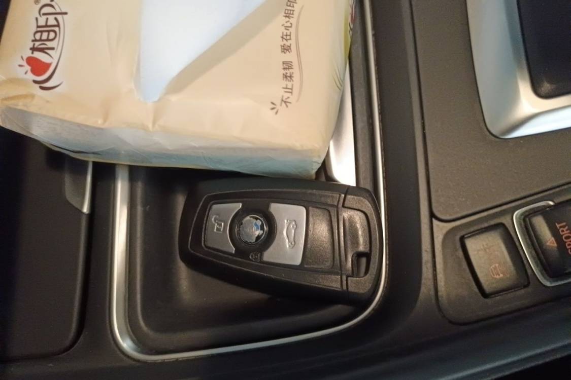 BMW 3 Series 2015 car image #28