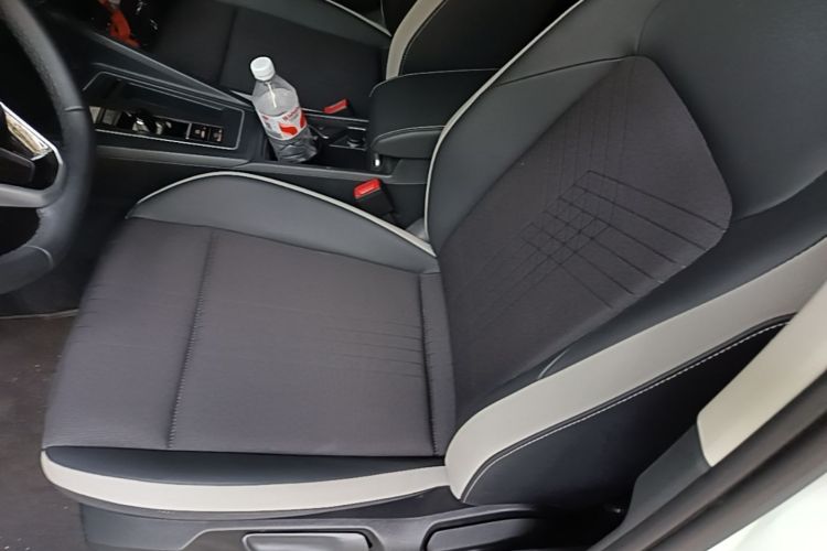 Volkswagen Golf 2023 #19 Volkswagen Golf 2023 car image #19