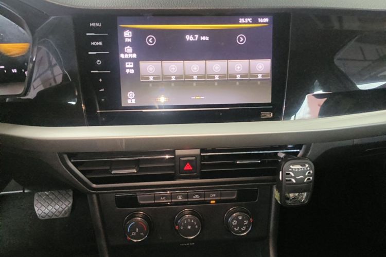 Volkswagen Lavida 2021 car image #13