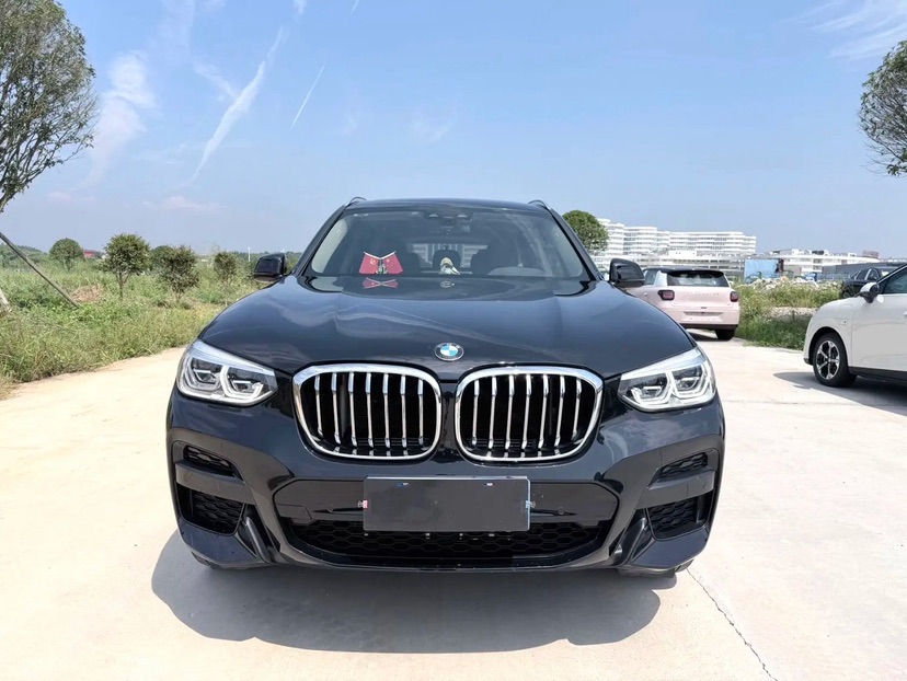 BMW X3 2021 car image #2