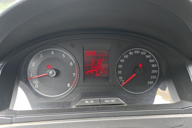 Volkswagen Santana 2016 car image #13