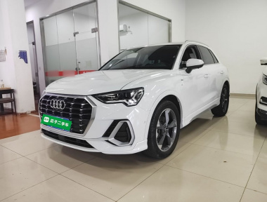 Audi Q3 2022 car image 