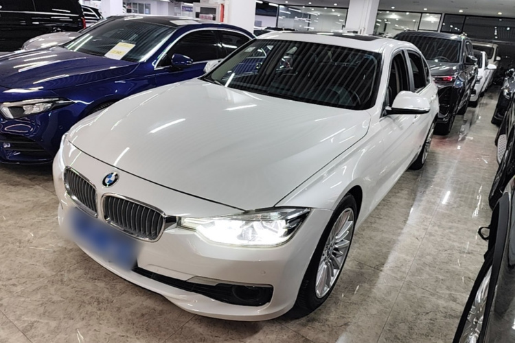 BMW 3 Series 2018 car image #2