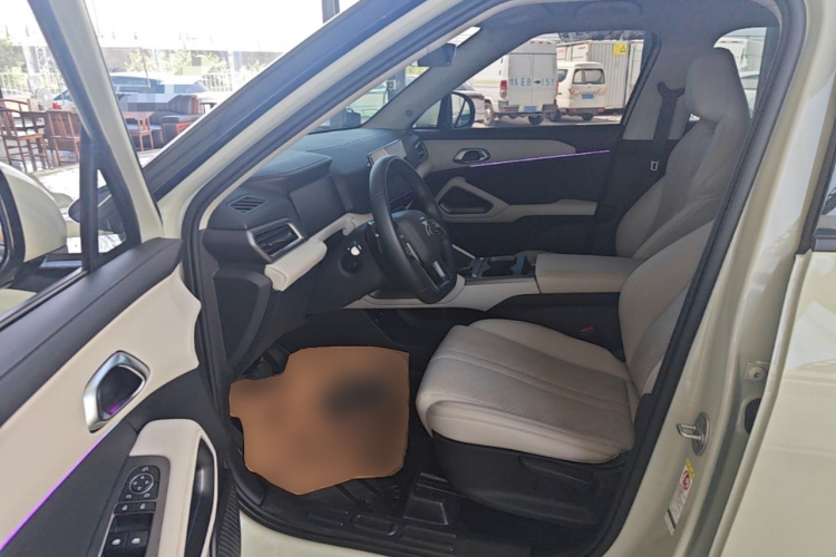 BYD YuanUP 2025 #16 BYD YuanUP 2025 car image #16