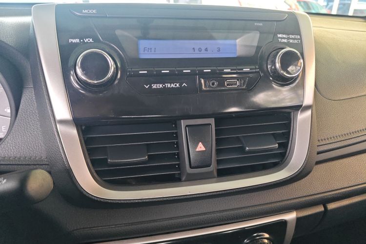 Toyota Vios 2019 #17 Toyota Vios 2019 car image #17
