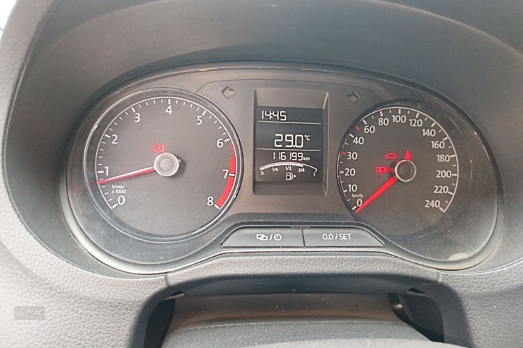 Volkswagen Polo 2016 #14 Volkswagen Polo 2016 car image #14