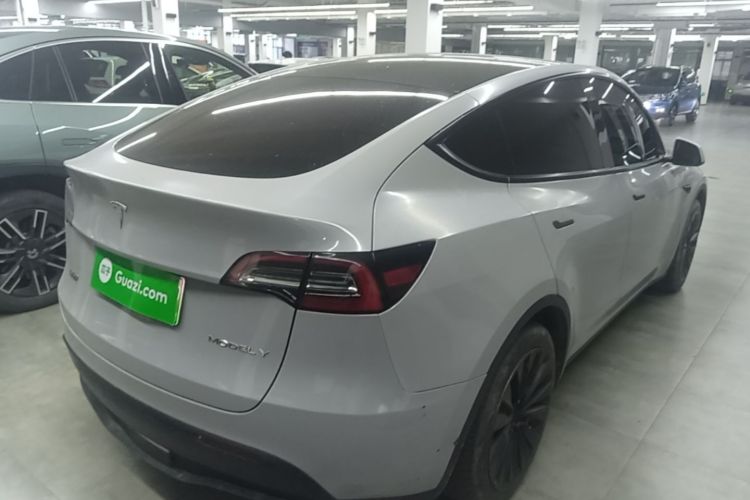 Tesla Model Y 2023 #7 Tesla Model Y 2023 car image #7
