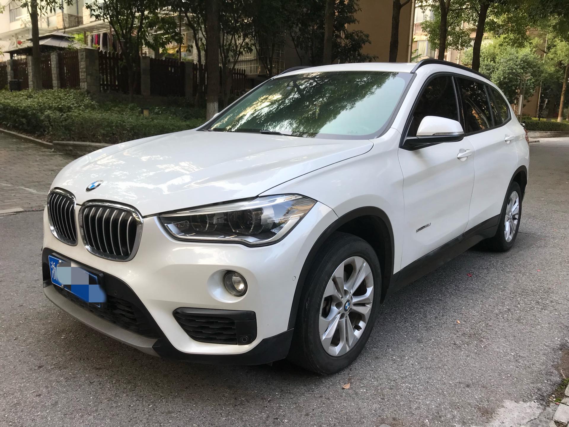 2016 2016 car image