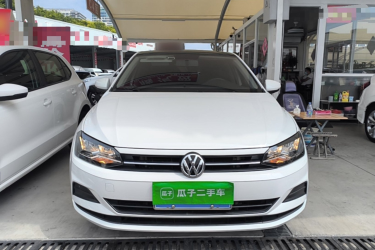 Volkswagen Polo 2021 car image #3