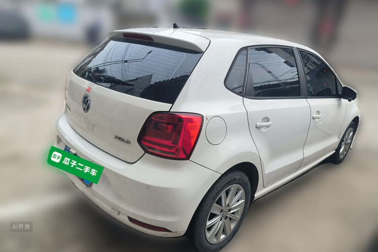 Volkswagen Polo 2015 car image #7