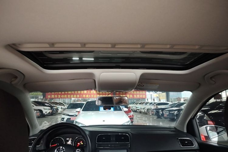 Volkswagen Polo 2016 #18 Volkswagen Polo 2016 car image #18