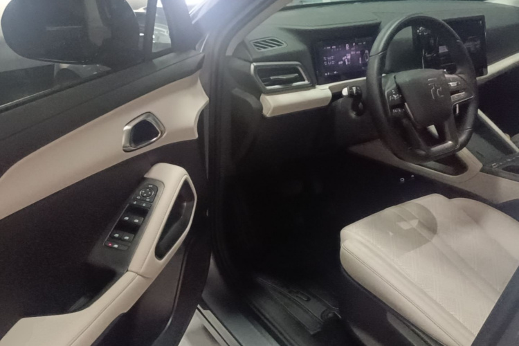 BYD YuanUP 2025 car image #16