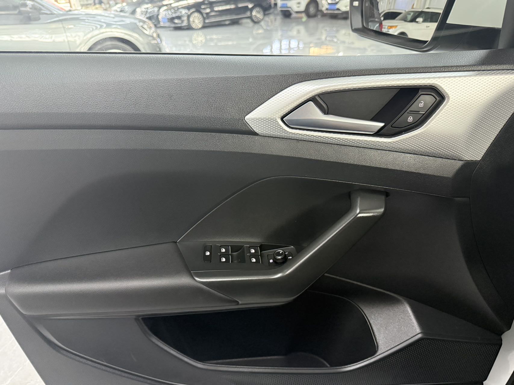 Volkswagen Tacqua 2022 immagine di auto #15