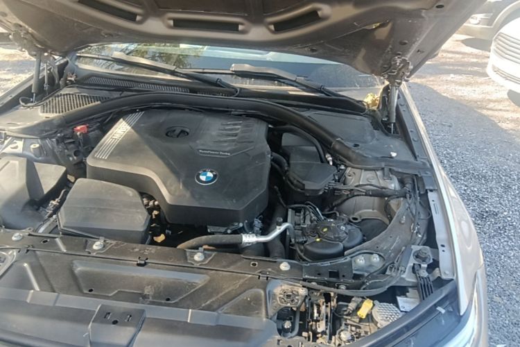 BMW 3 Series 2021 #24 BMW 3 Series 2021 صورة سيارة #24