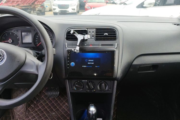 Volkswagen Polo 2017 #17 Volkswagen Polo 2017 car image #17