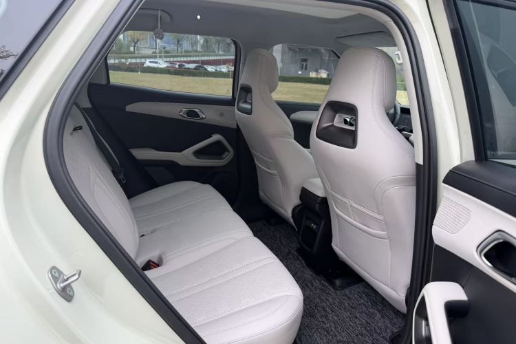 BYD YuanUP 2024 #14 BYD YuanUP 2024 immagine di auto #14