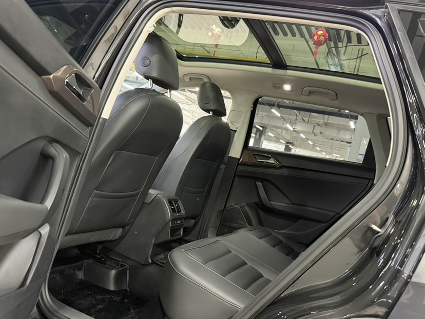 Volkswagen Tharu 2023 car image #6