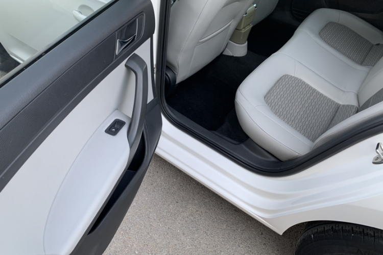 Skoda Rapid 2015 #10 Skoda Rapid 2015 image de voiture #10
