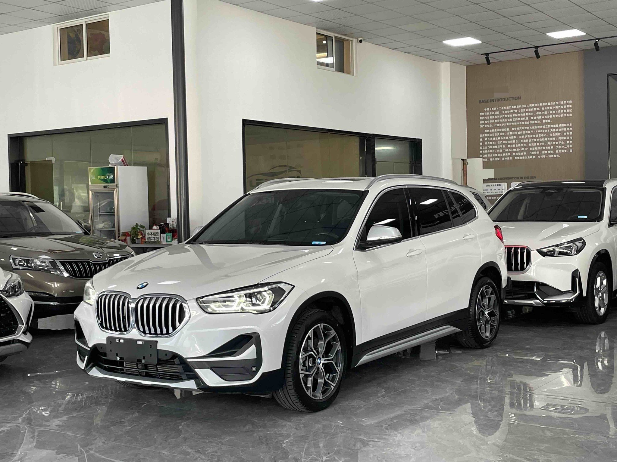 BMW X1 2022 BMW X1 2022 car image