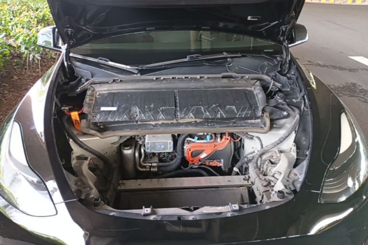 Tesla Model Y 2022 car image #19