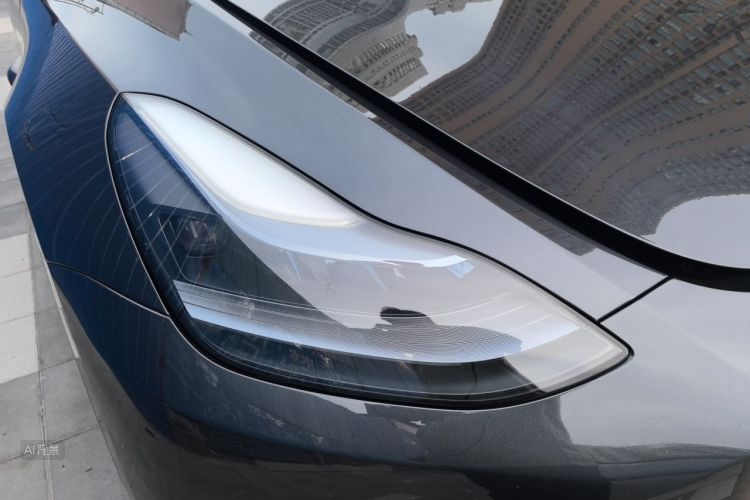 Tesla Model Y 2024 #8 Tesla Model Y 2024 car image #8