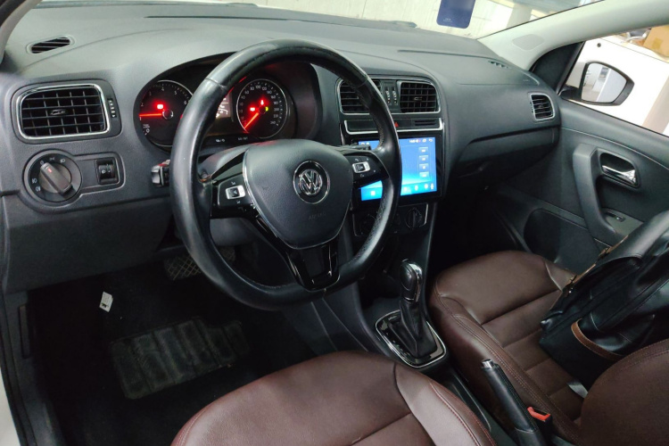 Volkswagen Polo 2016 صورة سيارة #10