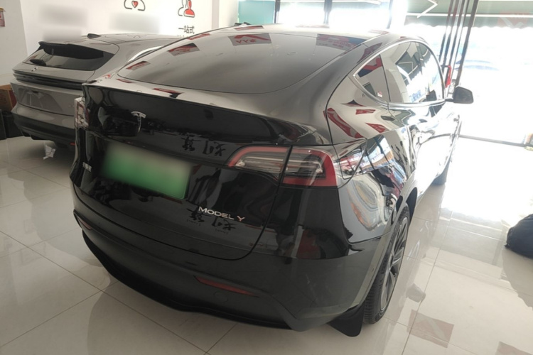 Tesla Model Y 2023 #7 Tesla Model Y 2023 immagine di auto #7