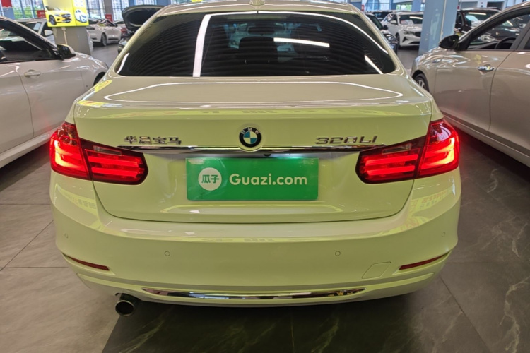 BMW 3 Series 2015 #6 BMW 3 Series 2015 car image #6