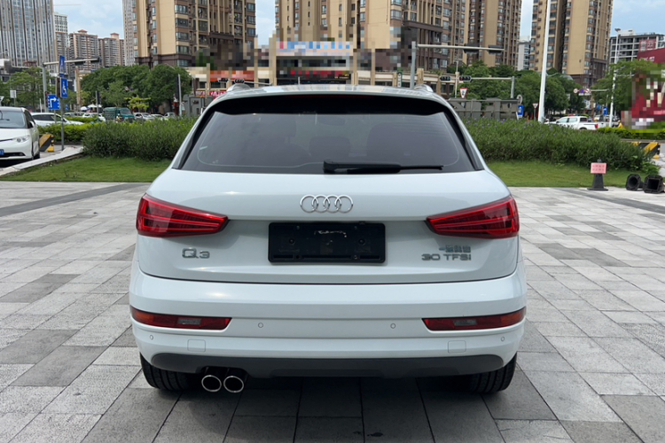 Audi Q3 2018 #6 Audi Q3 2018 car image #6