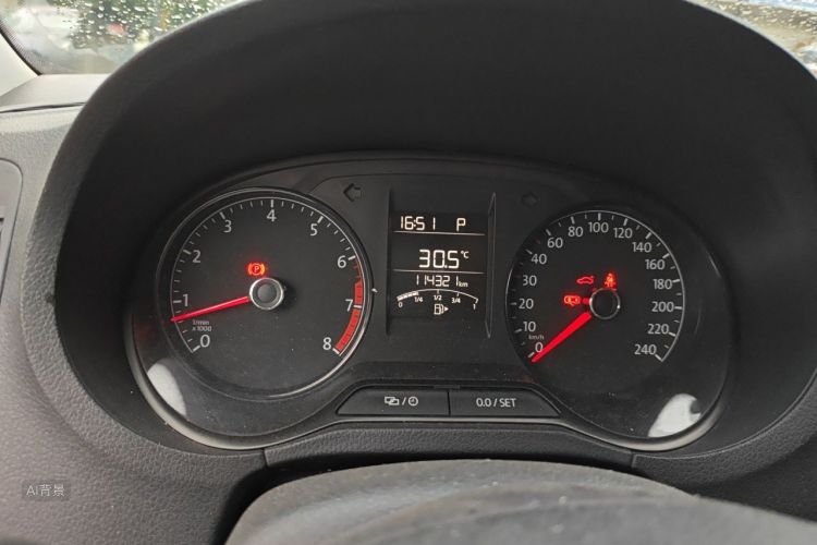 Volkswagen Polo 2017 #13 Volkswagen Polo 2017 car image #13