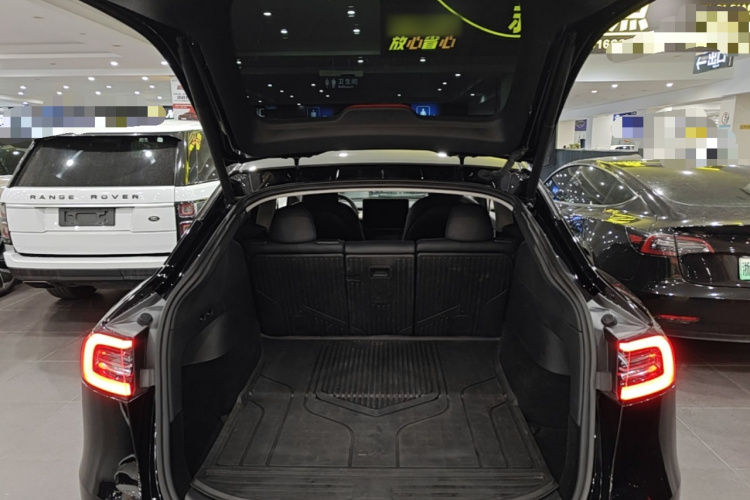 Tesla Model Y 2023 #19 Tesla Model Y 2023 car image #19