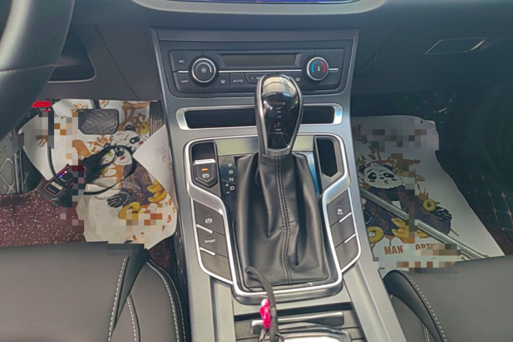 GEELY Emgrand 2019 #14 GEELY Emgrand 2019 car image #14