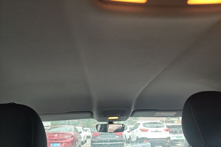 Audi A3 2019 car image #18