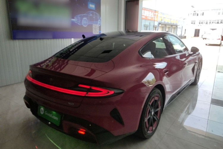 MI SU7 2025 car image #5
