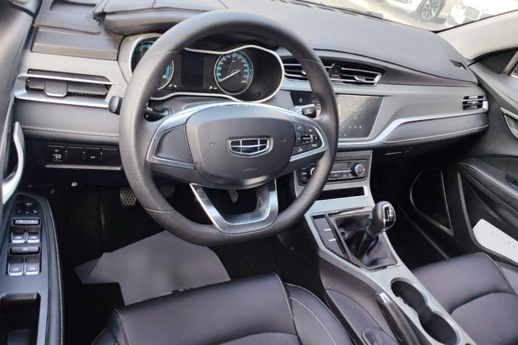 GEELY Emgrand 2021 #10 GEELY Emgrand 2021 car image #10