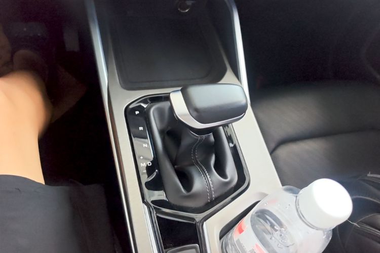 GEELY Emgrand 2023 #18 GEELY Emgrand 2023 car image #18