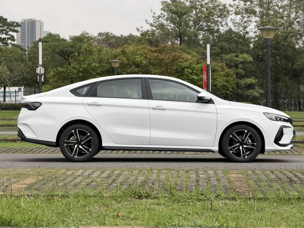 GEELY Binray 2026 #8 GEELY Binray 2026 immagine di auto #8