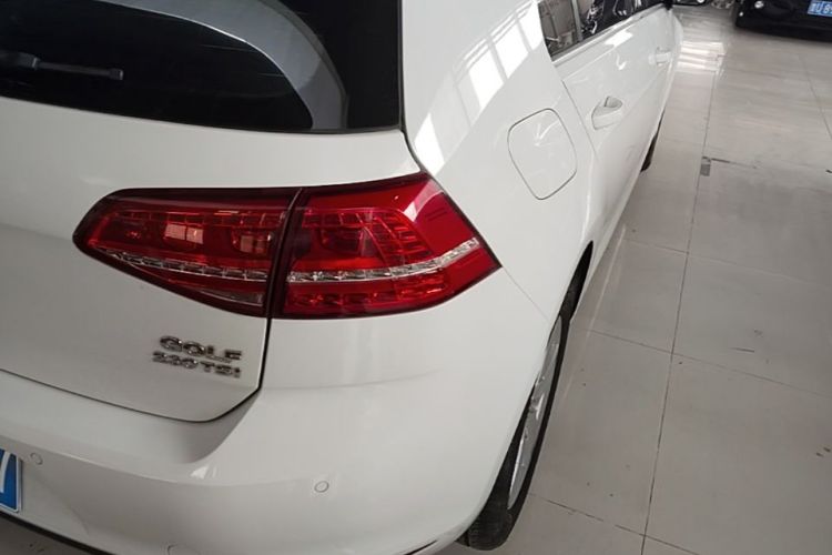 Volkswagen Golf 2016 car image #8