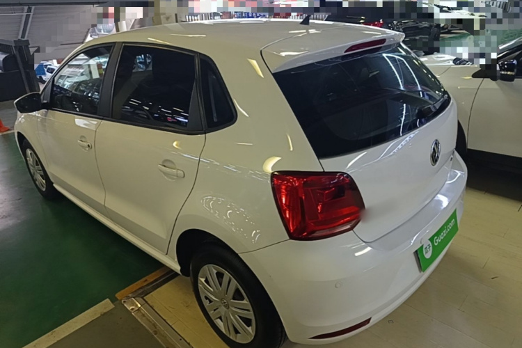 Volkswagen Polo 2017 car image #7