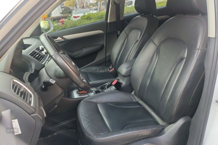 Audi Q3 2018 #17 Audi Q3 2018 car image #17