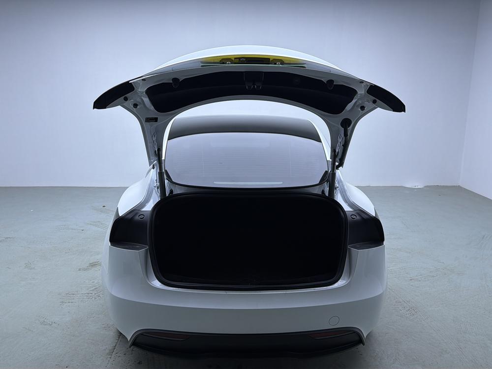 Tesla Model 3 2025 #20 Tesla Model 3 2025 car image #20